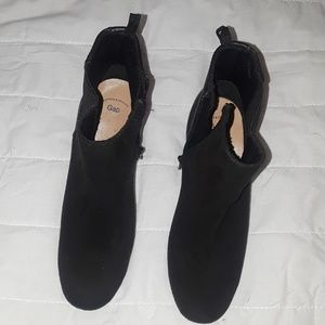 Black GAP ankle boots